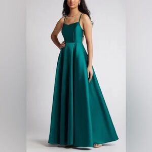 NWT Lulus Fête Fantasy Satin A-Line Gown Dark green